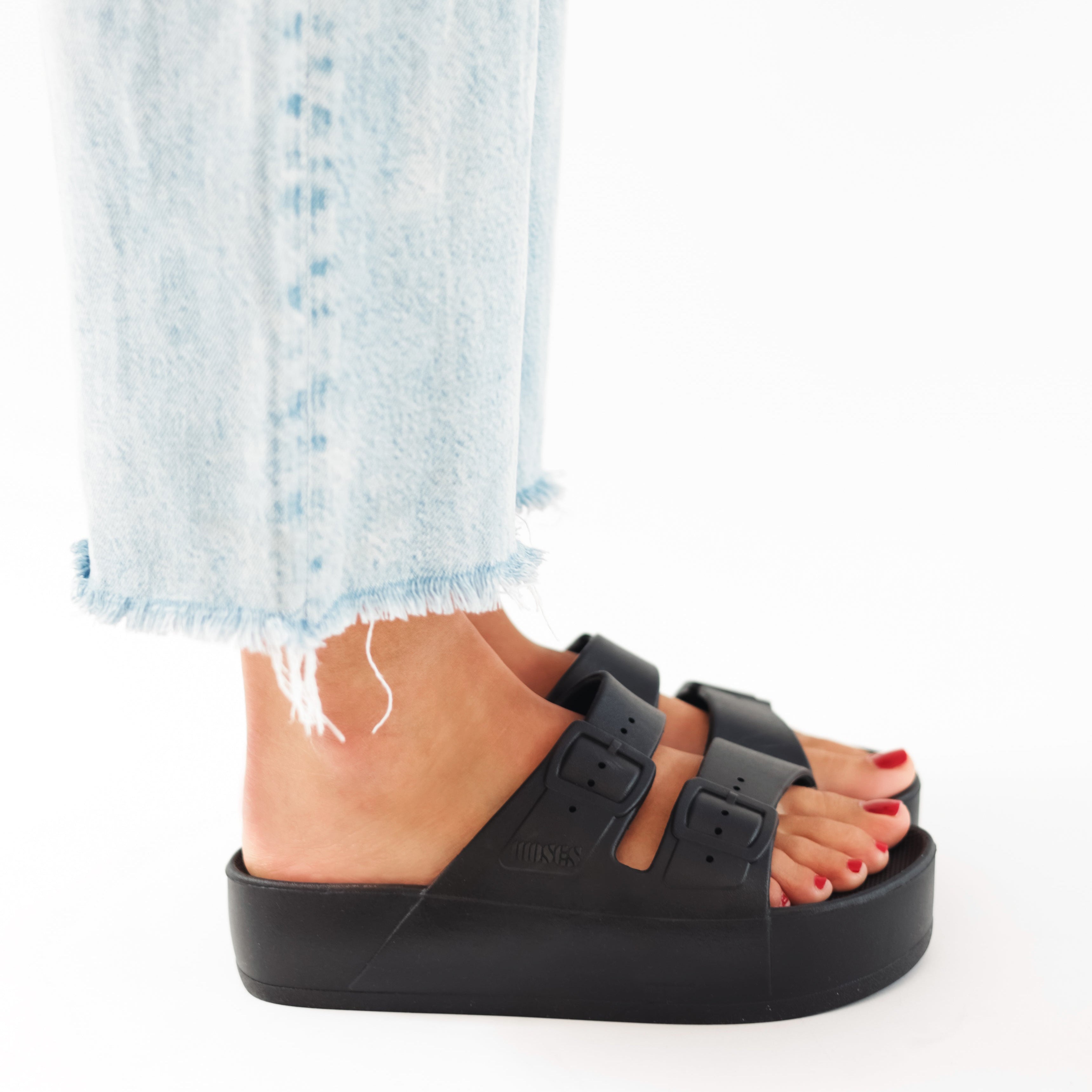 HIGH BLACK Slides – Freedom Moses