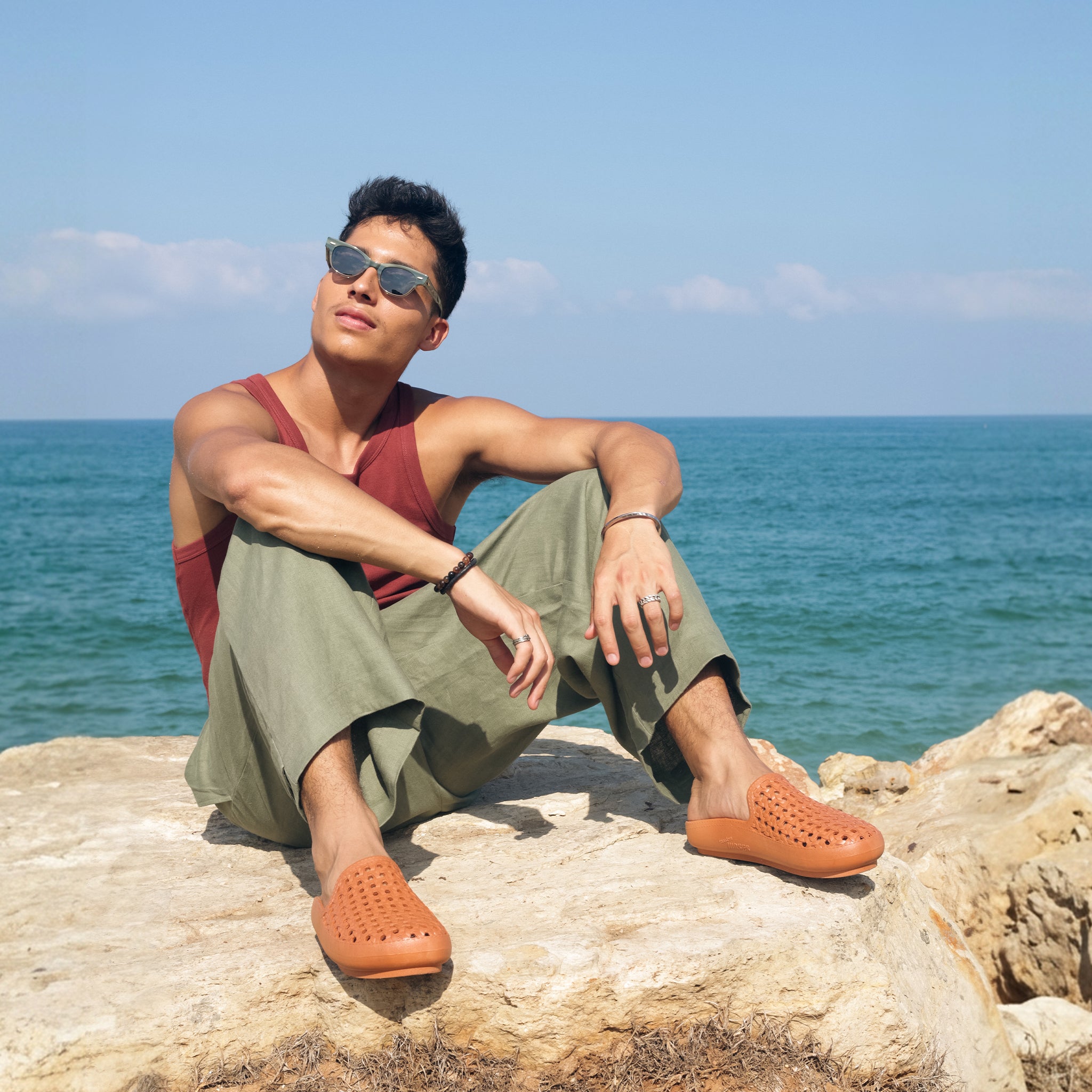 KIEFF TOFFEE Clogs – Freedom Moses